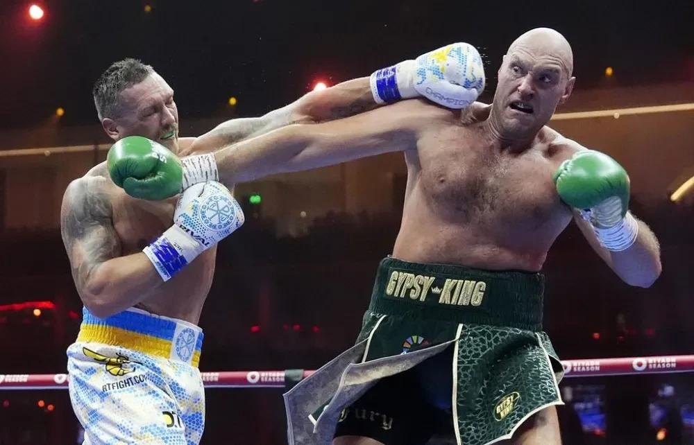 usyk-thang-fury-06-9523-jpg Usyk thắng Fury 06.jpg